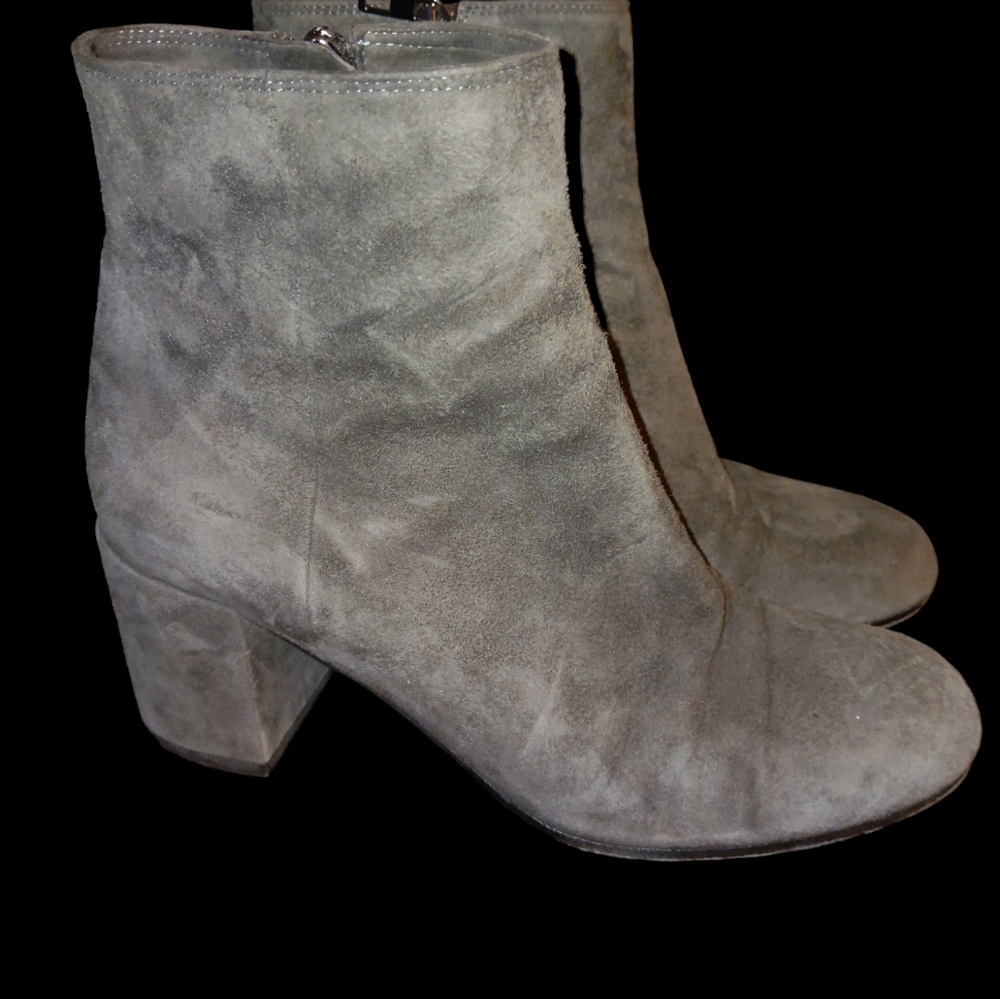 Vince boots size 6